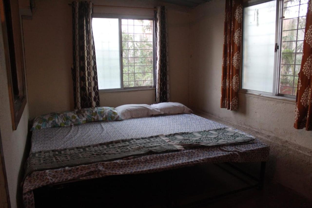 Nisarg Shrushti Farmhouse Hotel Pune Eksteriør billede