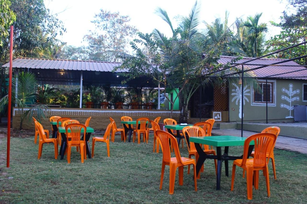 Nisarg Shrushti Farmhouse Hotel Pune Eksteriør billede